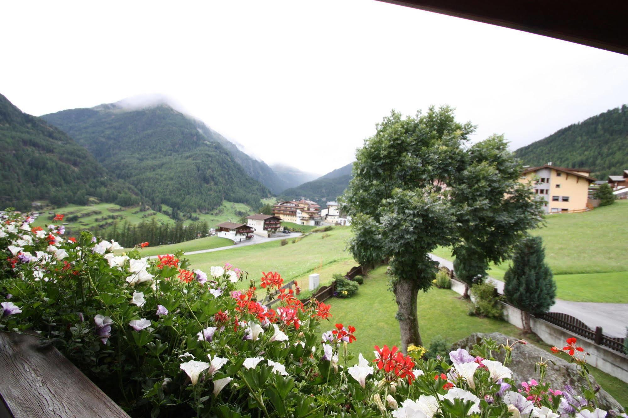 Haus Sonnenhang Sölden Buitenkant foto